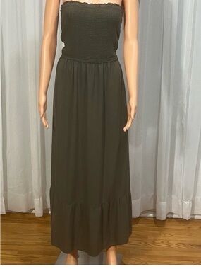 Chic Strapless Green Maxi Dress